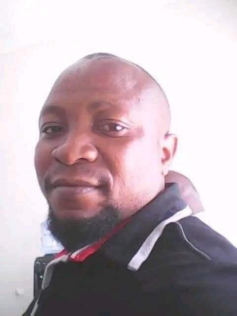 Teacher Writes A Note And Commits Suicide!!