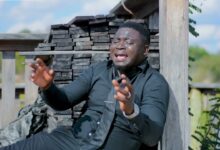 Francis Kandoki - Iye Aba Baume (Tribute Song)