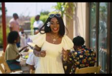 Theresa Phondo ft. Namadingo - Nditayenda Nanu (Official Video)