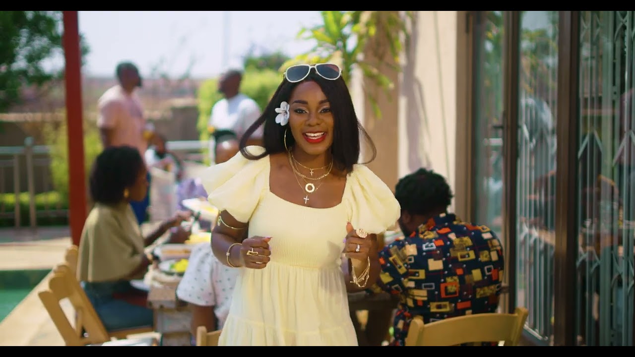 Theresa Phondo ft. Namadingo - Nditayenda Nanu (Official Video)