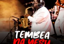Bella Kombo ft. John Kavishe – Tembea Na Yesu
