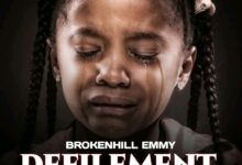 BrokenHill Emmy – Defilement